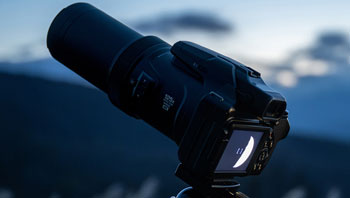 Nikon представила камеру Coolpix P1100 с 125-кратным оптическим и 600-кратным цифровым зумом