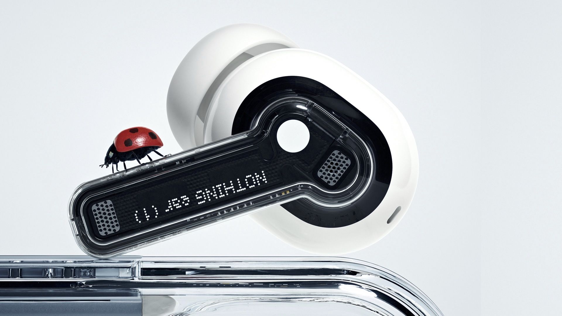 Стартап Nothing наконец анонсировал наушники Nothing Ear (1)