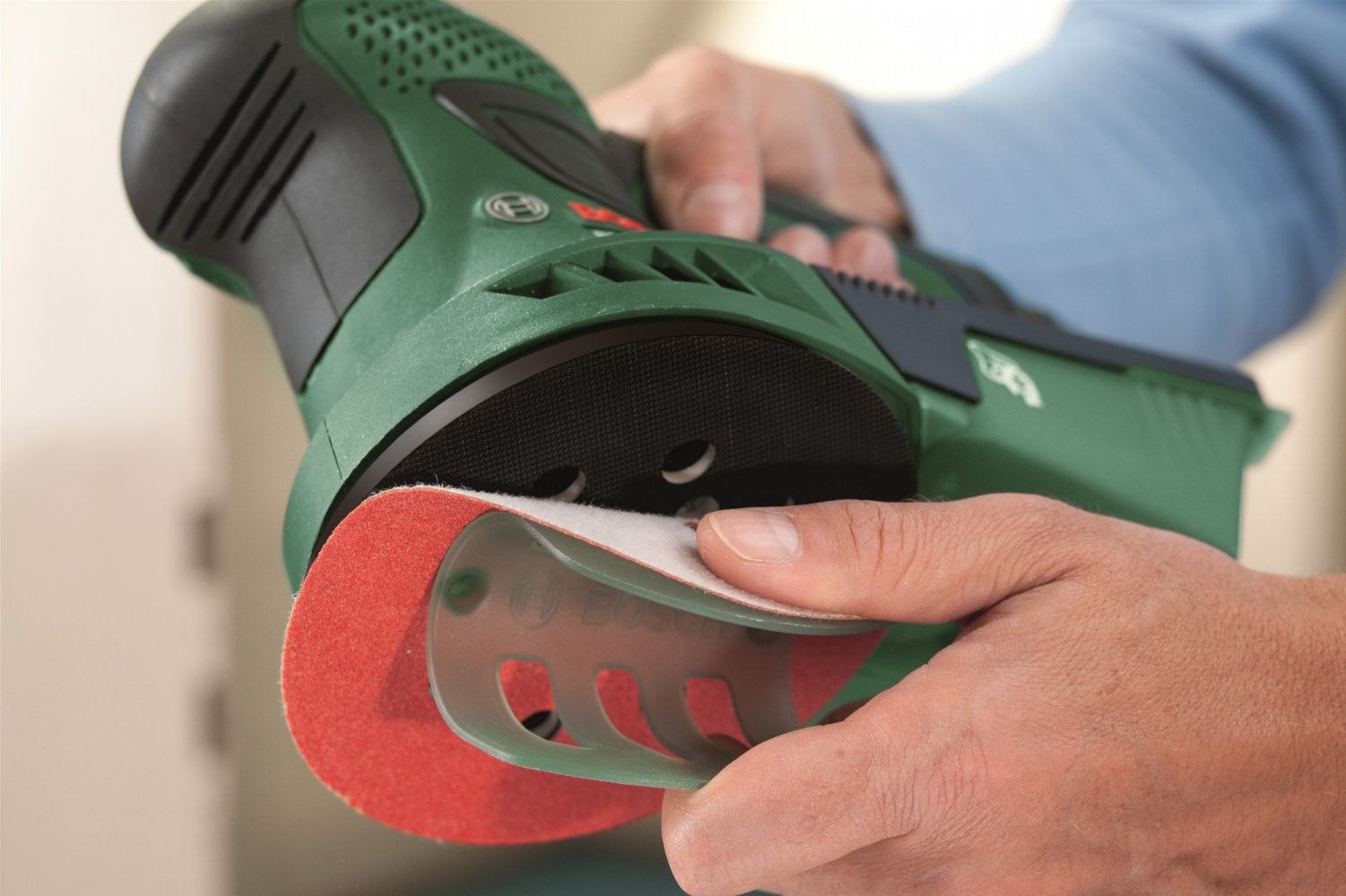 Шлифовка дерева шлифмашинкой. Bosch PEX 300 AE. Эксцентриковая шлифмашина Bosch. Random Orbital Sander Bosch PEX 300 AE, 06033a3020, 270 w. Орбитальная шлифовальная машинка бош 125.
