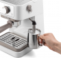 Кофеварка рожковая DELONGHI EC260.W Stilosa - фото 2 - интернет-магазин электроники и бытовой техники TTT