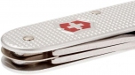 Швейцарский нож Victorinox Cadet Alox (0.2601.26) - фото 2 - интернет-магазин электроники и бытовой техники TTT