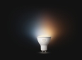 Умная лампа Philips Hue GU10 5W 2200K-6500K Tunable white (929001953309) - фото 3 - интернет-магазин электроники и бытовой техники TTT