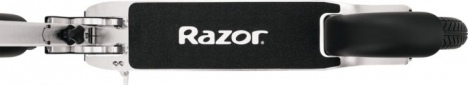 Самокат Razor A5 Air (331054) Silver - фото 3 - интернет-магазин электроники и бытовой техники TTT