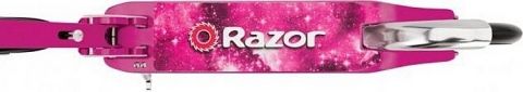 Самокат Razor A5 Lux (13073064) Pink - фото 4 - інтернет-магазин електроніки та побутової техніки TTT