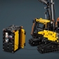 Конструктор LEGO Technic Грузовик Volvo FMX и Электрический экскаватор EC230 2274 детали (42175) - фото 8 - интернет-магазин электроники и бытовой техники TTT