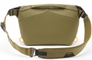 Сумка Peak Design Everyday Sling 3L v2 (BEDS-3-KP-3) Kelp  - фото 3 - інтернет-магазин електроніки та побутової техніки TTT
