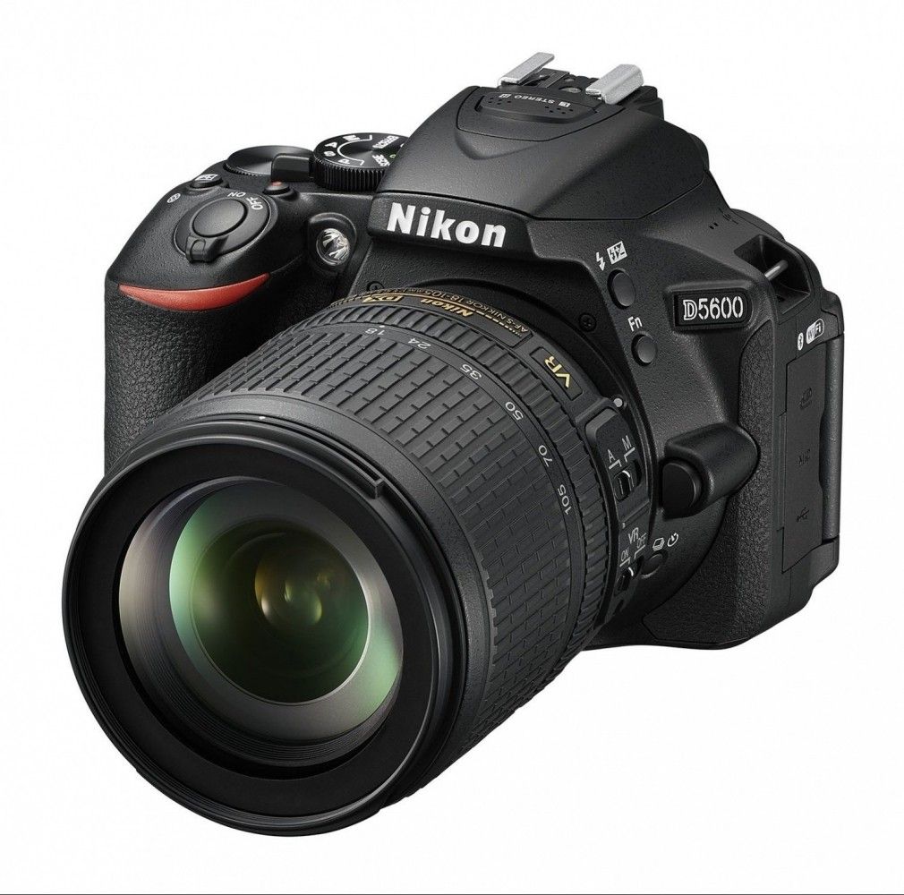 

Фотоаппарат Nikon D5600 AF-S 18-105mm f/3.5-5.6G VR Black (VBA500K003)