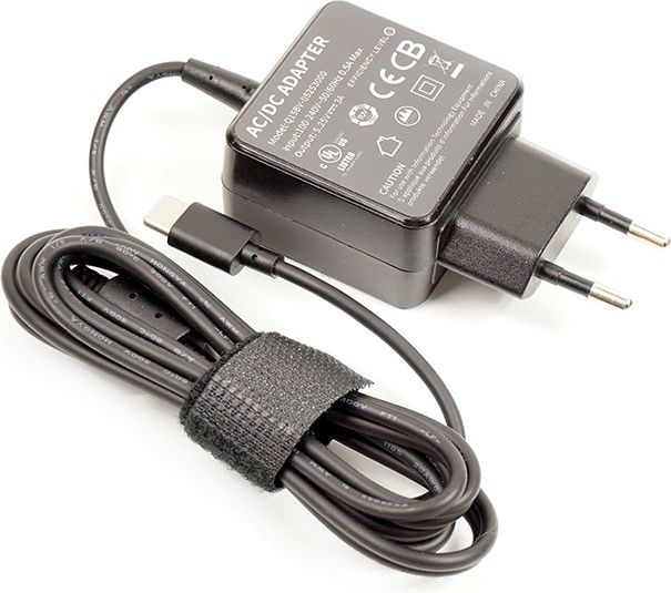 

Універсальний блок живлення для ноутбуків PowerPlant 220V, 5.25V 3A Type-C (NA700042)