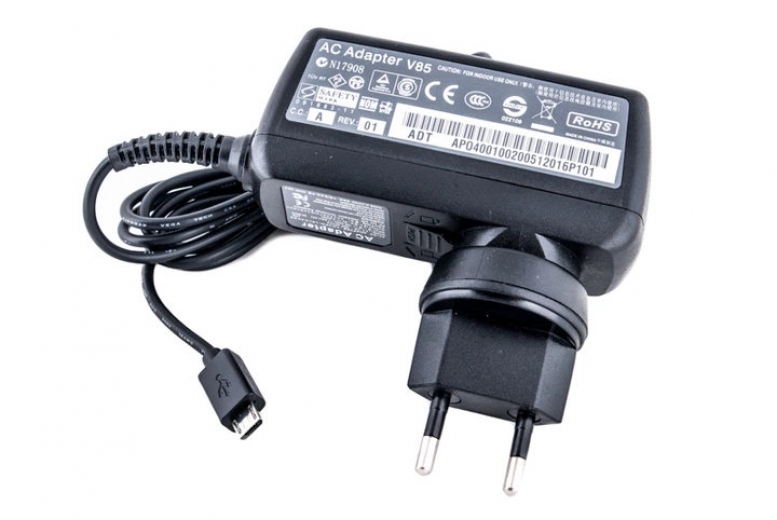 Блок живлення для планшетів (зарядний пристрій) PowerPlant SONY 220V, 5V 10W 2A (Micro USB) - фото - інтернет-магазин електроніки та побутової техніки TTT