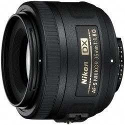 Об'єктив Nikon AF-S DX Nikkor 35mm f/1.8G (JAA132DA) Об'єктив Nikon AF-S DX Nikkor 35mm f/1.8G (JAA132DA)